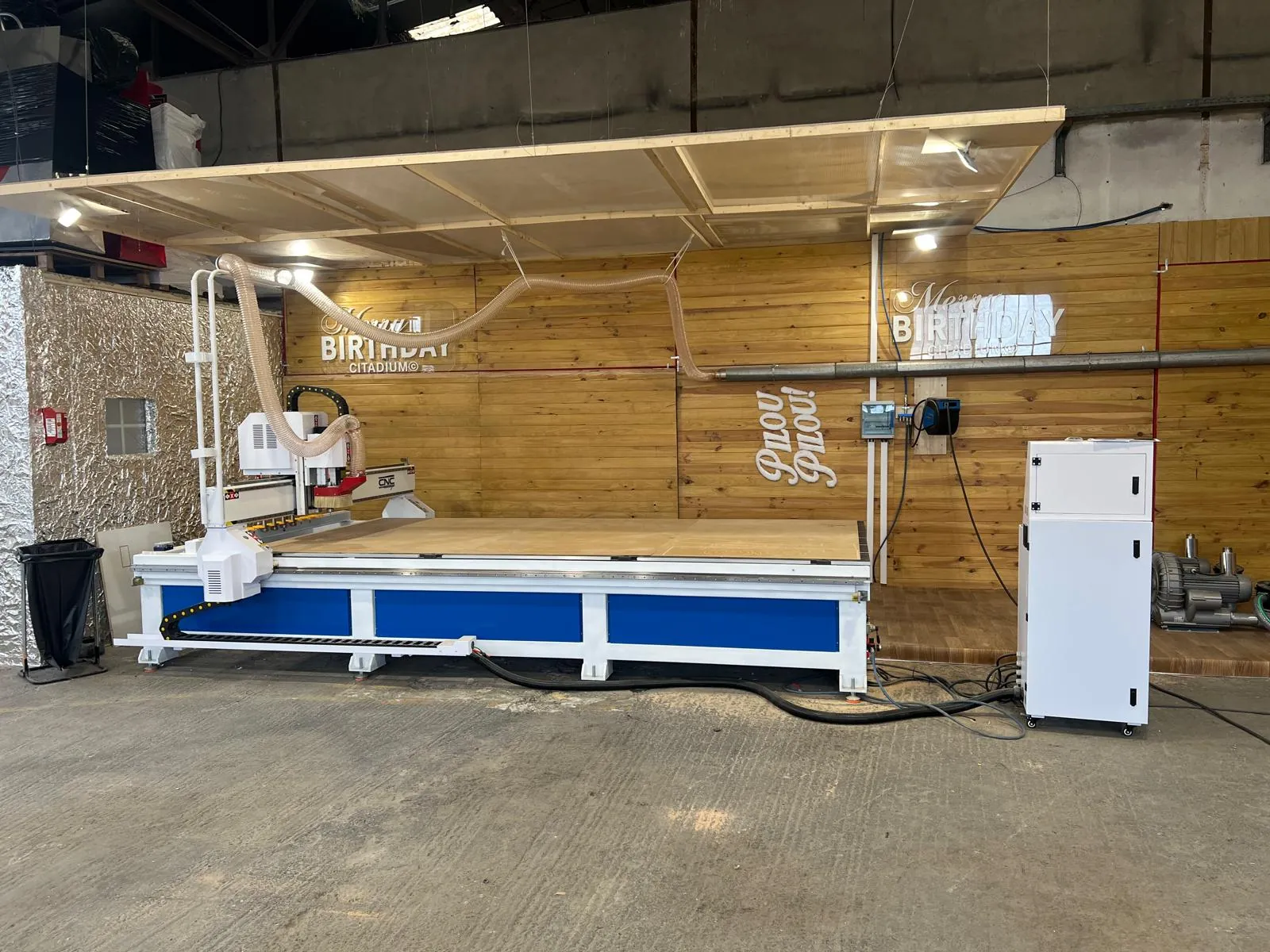 Atelier menuiserie Atelier M Team — machine CNC et fabrication bois sur mesure
